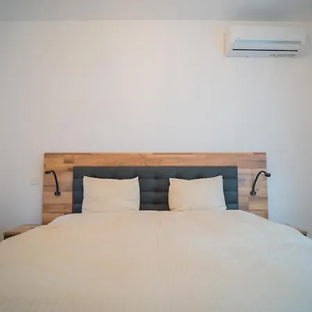 With View & Large Balcony Διαμέρισμα *