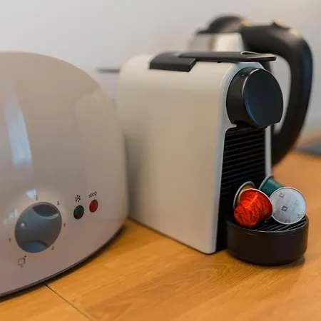 With View & Large Balcony Βουκουρέστι