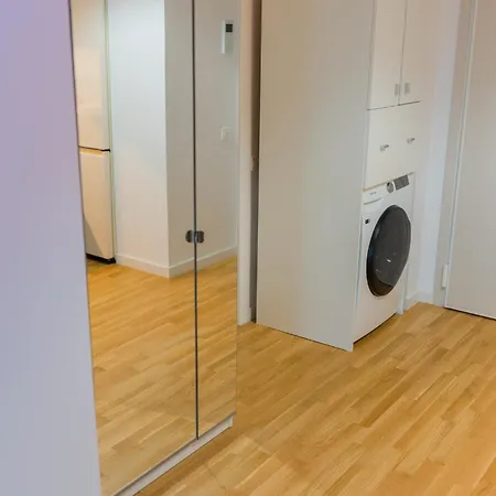 With View & Large Balcony Апартаменты Бухарест