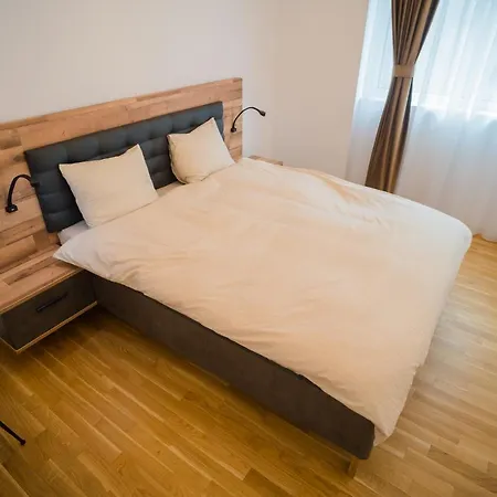 With View & Large Balcony * Bukarest