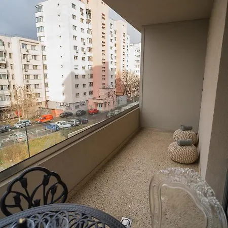 With View & Large Balcony Lägenhet Bukarest