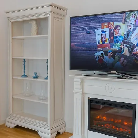 Lägenhet With View & Large Balcony