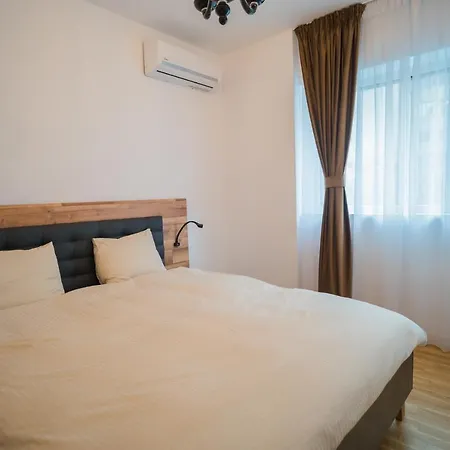 Lägenhet With View & Large Balcony