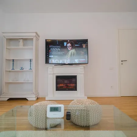 With View & Large Balcony * Bukarest