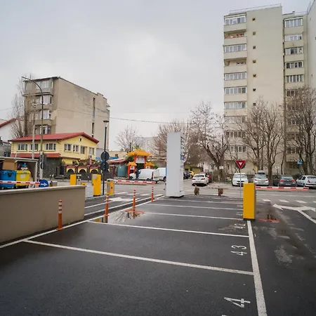 Lägenhet With View & Large Balcony