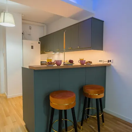 Lägenhet With View & Large Balcony Bukarest