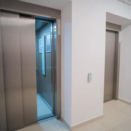 With View & Large Balcony Bukarest